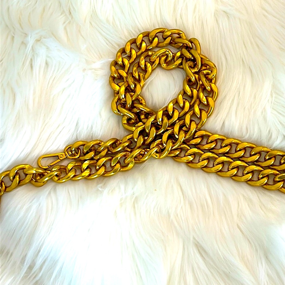 👗PURSE👗CHAIN STRAPS👗NWOT👗 SHOULDER STRAPS/ BELTS👗One is $44.00 - Picture 3 of 11